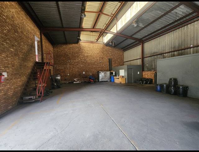 2,400M² FACTORY FOR SALE IN WADEVILLE